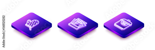 Set Isometric line Oven glove, and Slow cooker icon. Vector