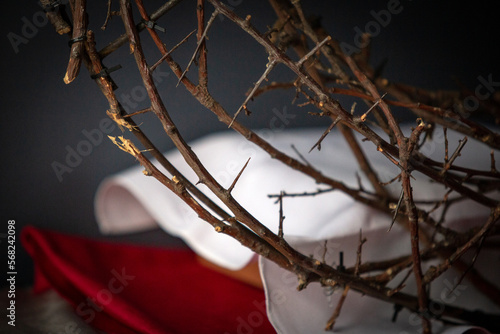 Obraz na płótnie The crown of thorns is a symbol of the suffering of Jesus Christ