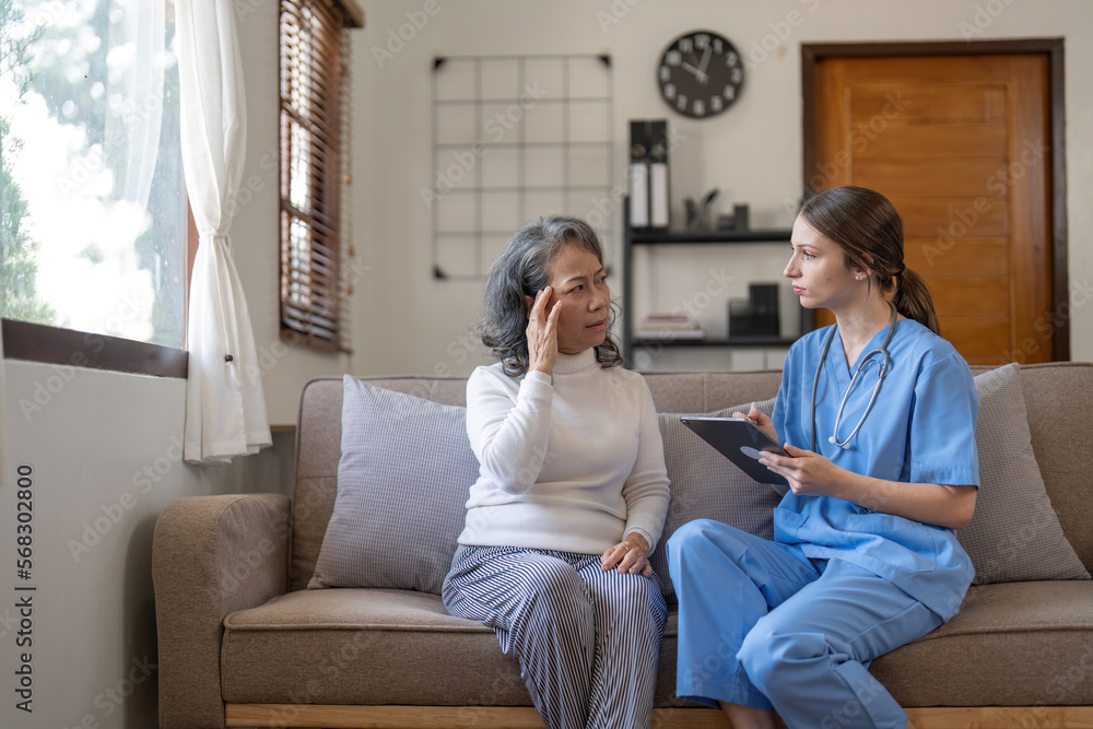 Doctors or nurse talking to explain medication and health care to elderly patients, elderly people with underlying diseases need to be closely monitored by doctors and relatives. caring for the Doctors or nurse talking to explain medication and health care to elderly patients, elderly people with underlying diseases need to be closely monitored by doctors and relatives. caring for the