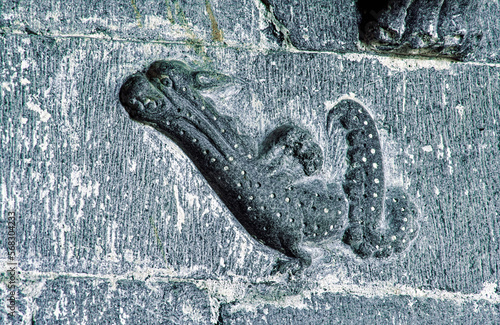 Fényképezés Dragon shaped stone phallus on 15th C