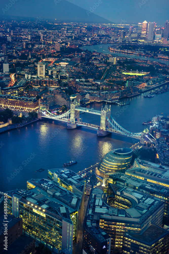 Obraz premium Tower bridge at River Thames view at sunset. London, UK