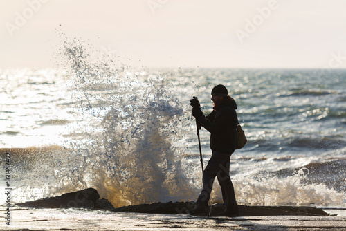 Canvastavla Photographer silhouette at the seaside.