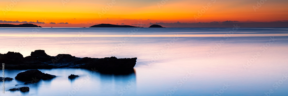 Fototapeta premium Illa de Santa Eulalia Sunrise Panorama