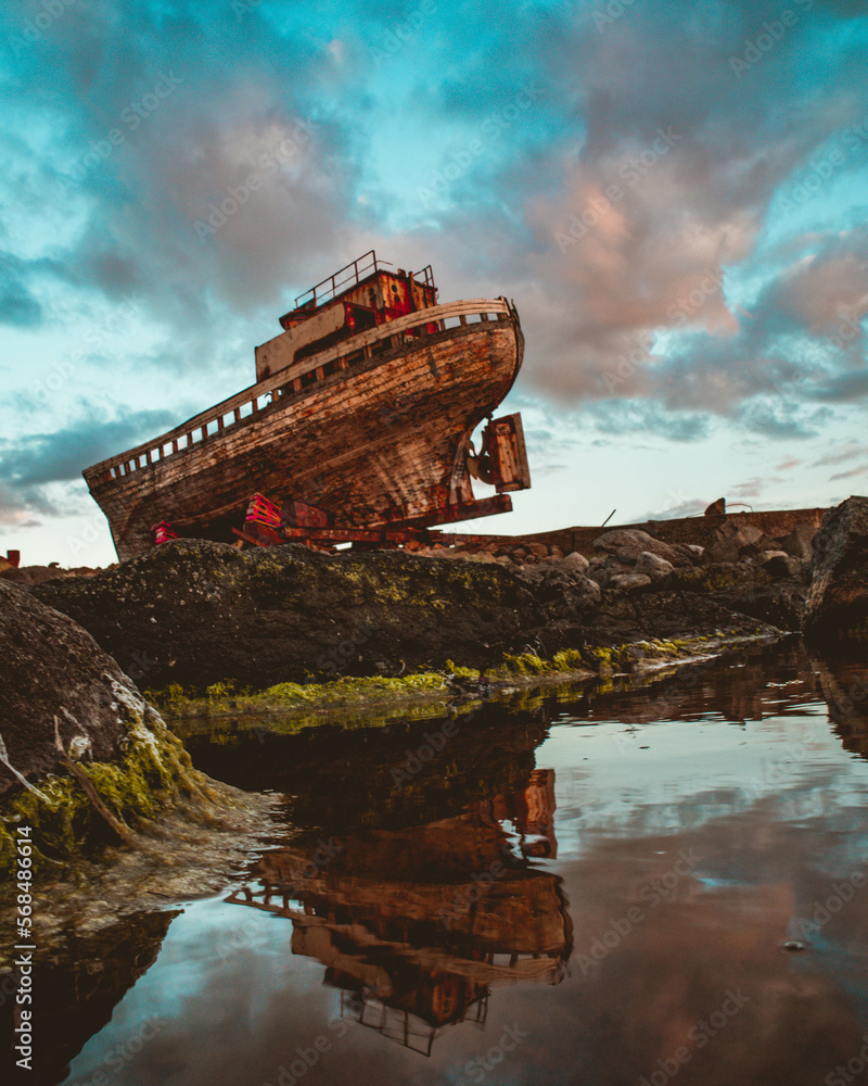 Old bout in harbour iceland 