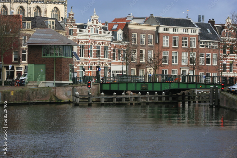 Dans le centre-ville d'Haarlem (Hollande-Septentrionale, Pays-Bas)