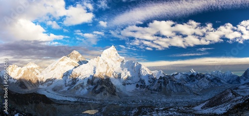 Mount Everest, himalaya, evening panoramic view