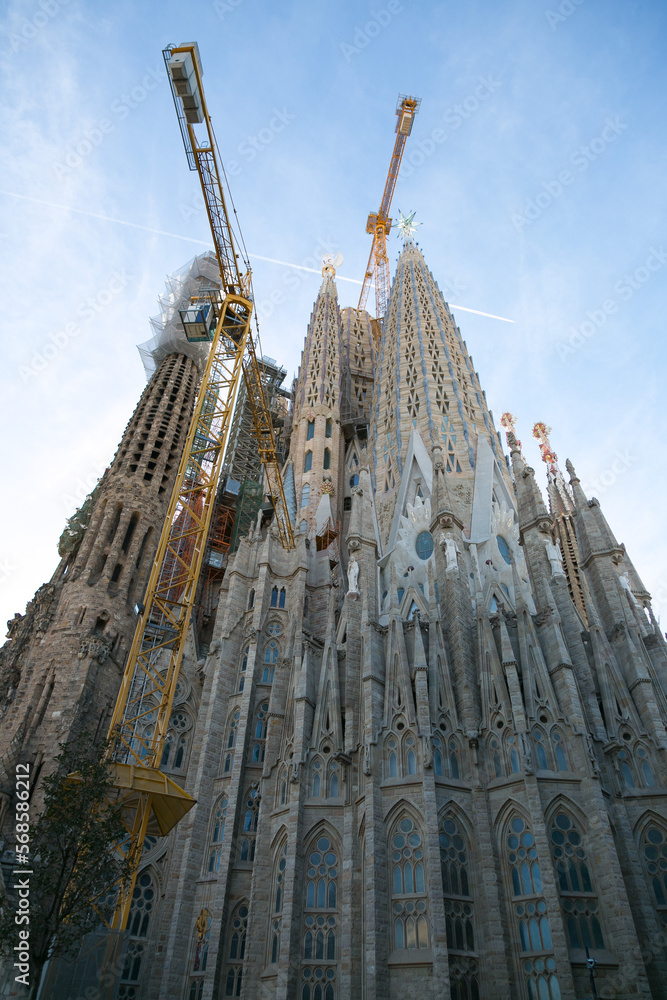 Naklejka premium Sagrada Familia, religious building under construction in the city of Barcelona