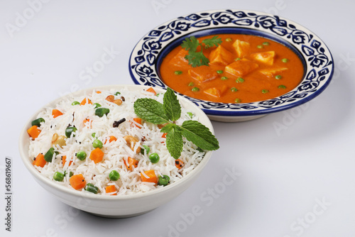  Cheese Cottage Curry,Paneer Butter Masala is a rich creamy curry made with paneer, spices, onions, tomatoes, cashews and butter with vegetable pulao