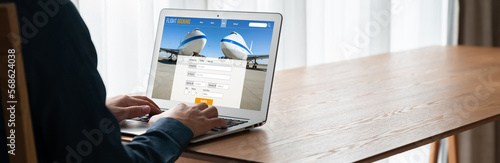 Φωτογραφία Online flight booking website provide modish reservation system