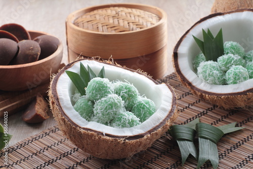 klepon is indonesian food photo