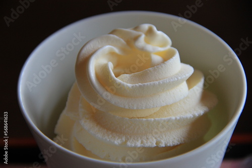 カップに入ったソフトクリーム