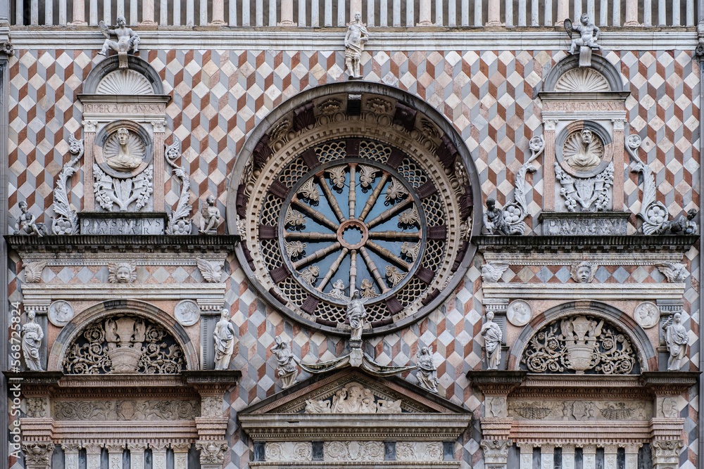 Bergamo alta, facciata basilica