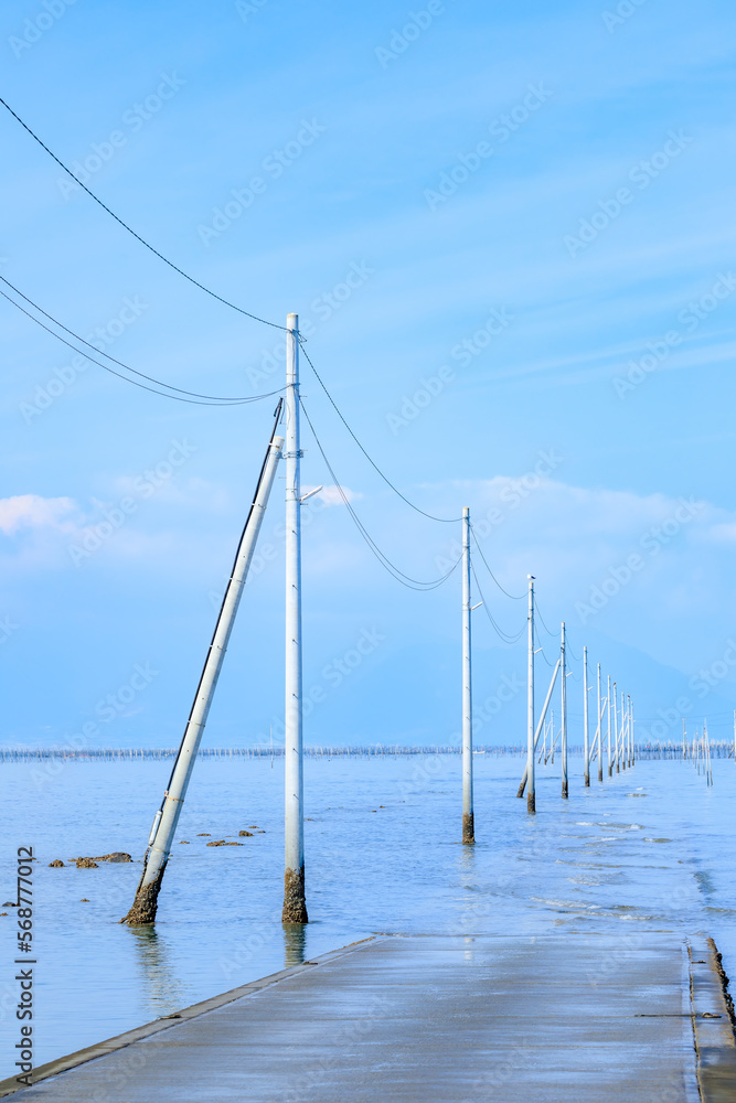 冬の長部田海床路 熊本県宇土市 Nagabeta undersea road in winter. Kumamoto Prefecture, Uto city. 冬の長部田海床路 熊本県宇土市 Nagabeta undersea road in winter. Kumamoto Prefecture, Uto city.
