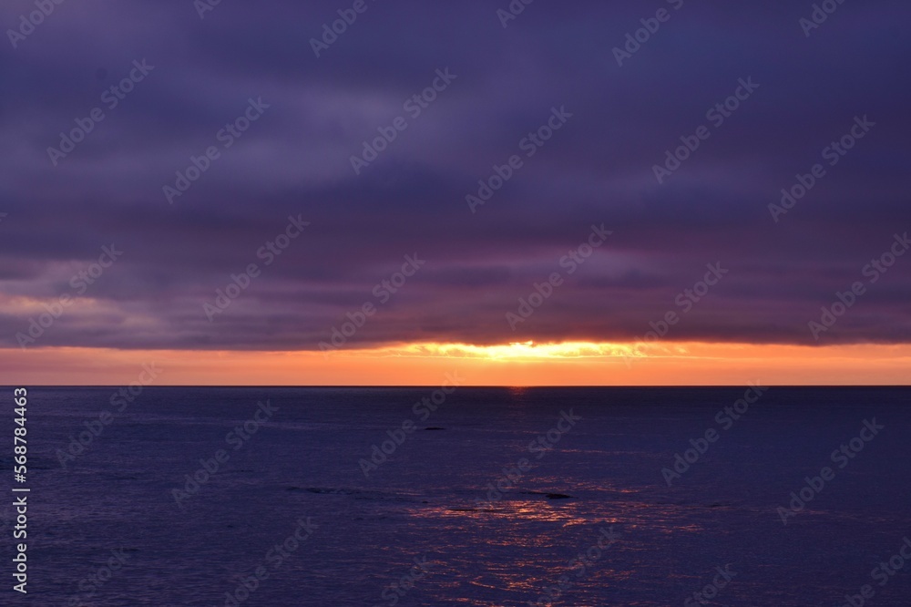 礼文島から望む日の出