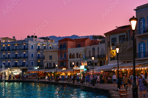 Sonnenuntergang am venezianischen Hafen von Chania, Kreta © Ilhan Balta