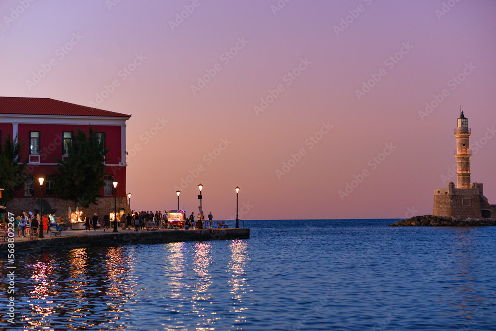 Sonnenuntergang am am venezianischen Hafen von Chania, Kreta