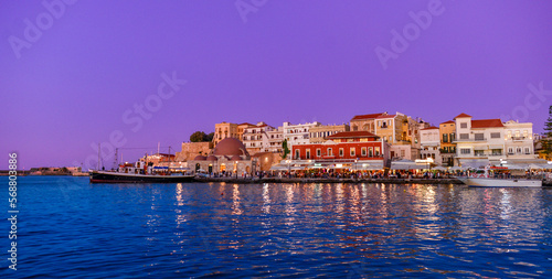 Sonnenuntergang am venezianischen Hafen von Chania, Kreta