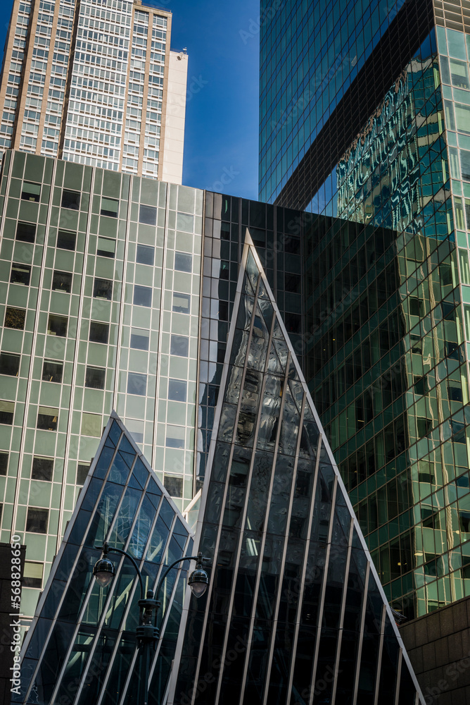 Obraz premium Skyscrapers on East 42nd street, Midtown Manhattan, New York City, USA