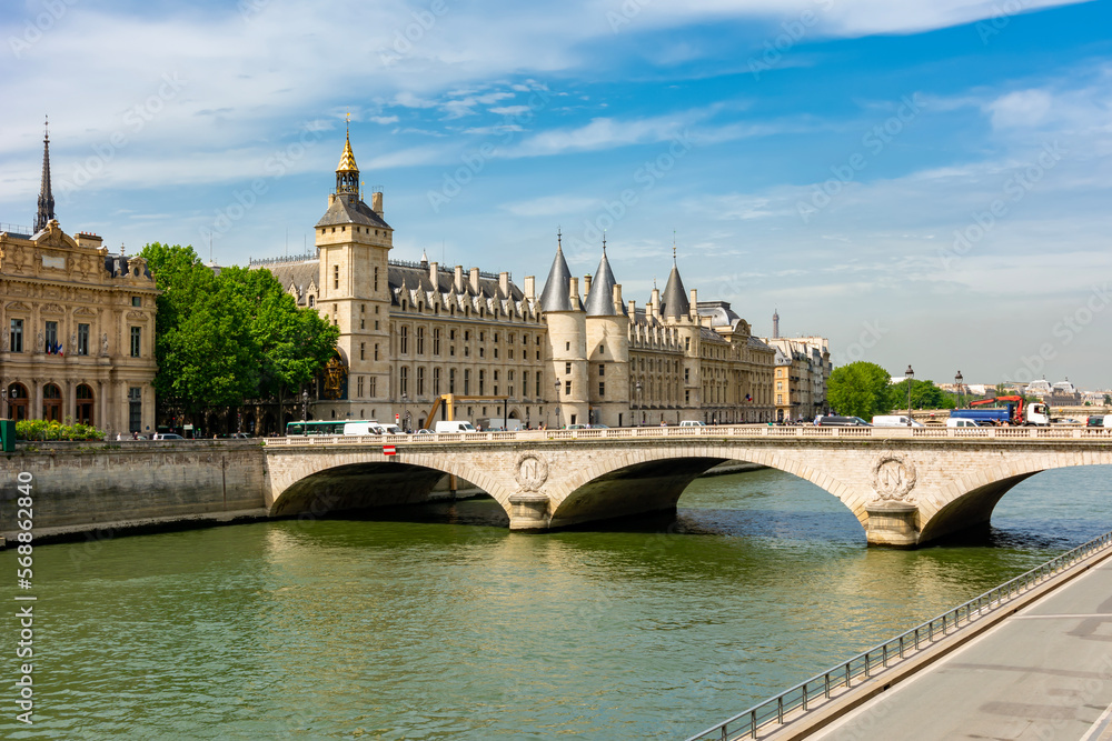 Pont au Change bridge over Seine river and Conciergerie palace, Paris, France