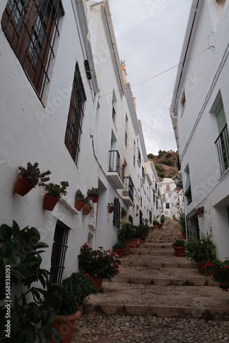 Alley in the picturesque whitewashed village of Frigiliana on the Costa del Sol © Sebastian