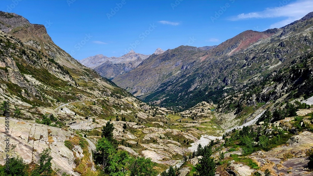 Fototapeta premium Panoramic view of a Pyrenees valley
