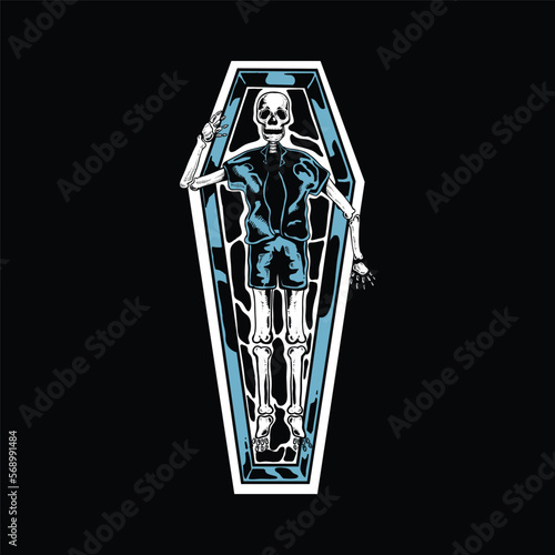 Dead skull in coffin
