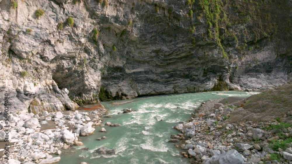 Aerial view of Liwu River gorge. Taroko National Park,Taiwan.
Aerial view of Liwu River gorge. Taroko National Park,Taiwan.