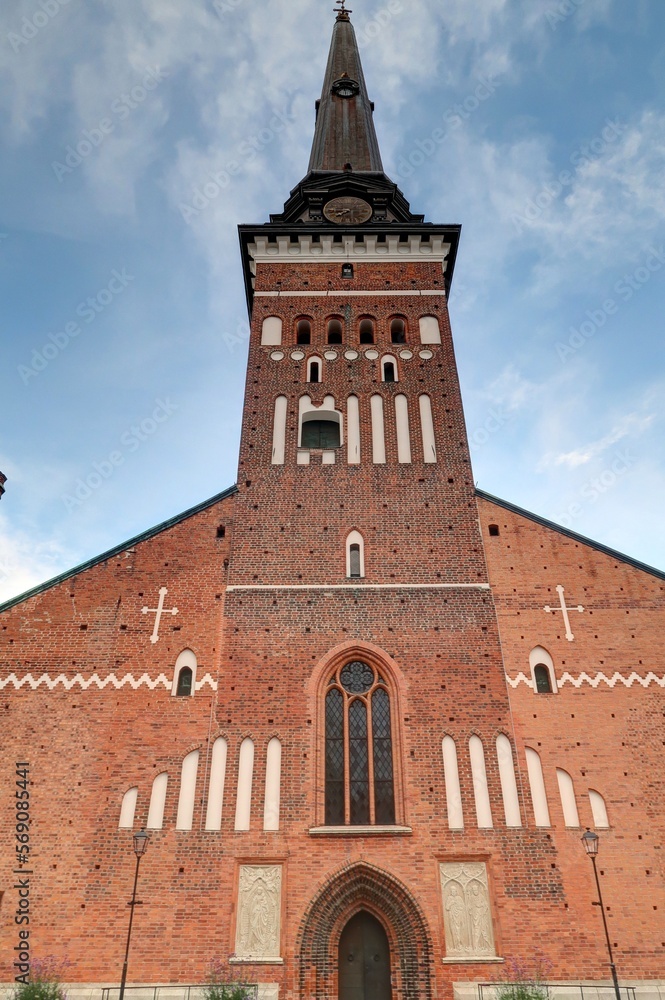 cathédrale et église au centre de Vasteras en Suède