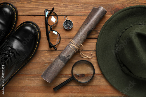 Compass with traveler acces...