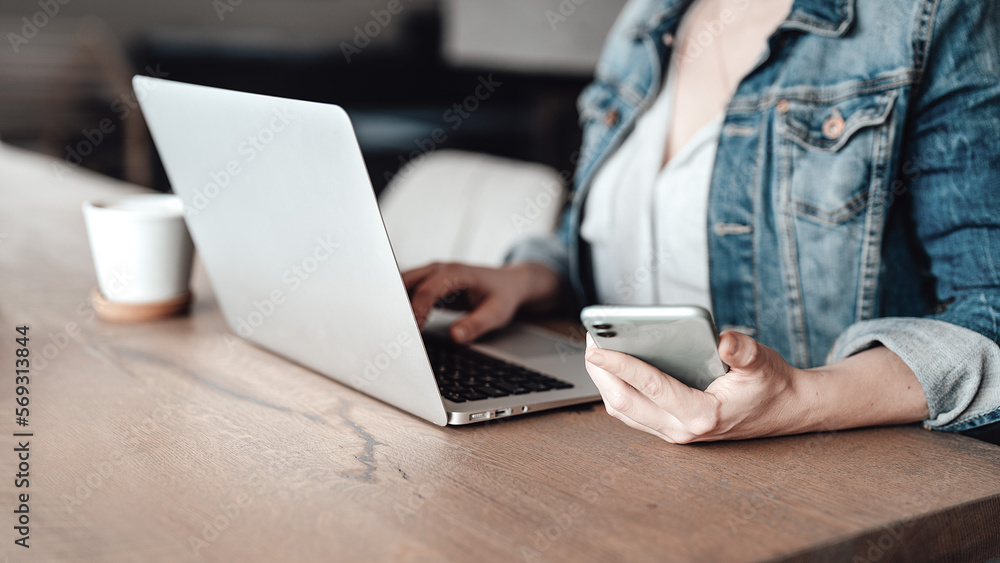 Fototapeta premium Kontakt aufnehmen