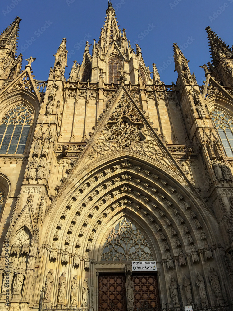 Fototapeta premium barcelona archetecture city view buildings