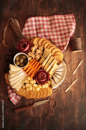 planche de charcuterie et de fromage