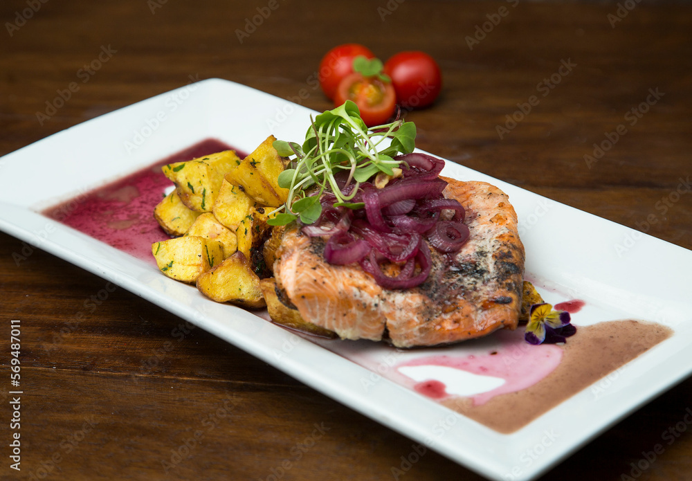 Plato de comida típica del Perú, en las fotos se puede apreciar el Arte Culinario en el Perú. Plato de comida típica del Perú, en las fotos se puede apreciar el Arte Culinario en el Perú.