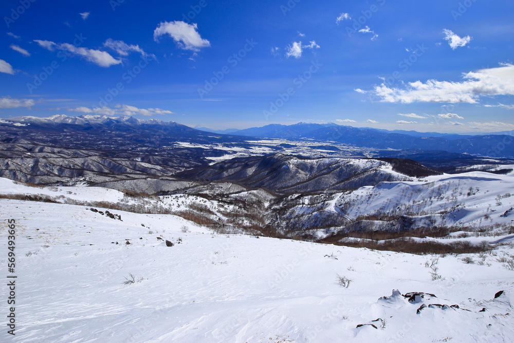 車山の山頂から望む厳冬期の風景 ( 八ヶ岳, 富士山, 南アルプス 方面 )