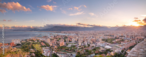 Obraz na płótnie Palermo, Sicily, Italy. Aerial cityscape image of Palermo, Sicily with sea port at sunset. w salonie