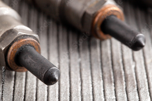 Needles and nozzles on nozzles from a diesel engine. Deterioration of the fuel system of the car, macro