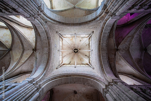 Plafond d'une église