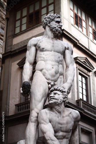 Escultura Hércules y Caco. Florencia. Italia.