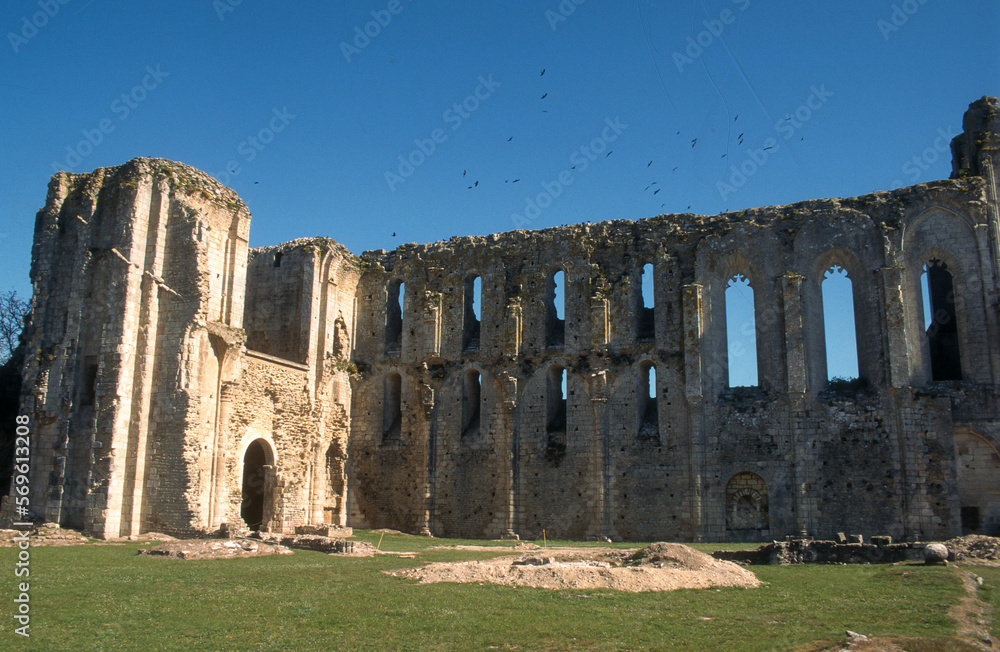 Abbaye, Saint Pierre de Maillezais, 85, Vendée, France Abbaye, Saint Pierre de Maillezais, 85, Vendée, France