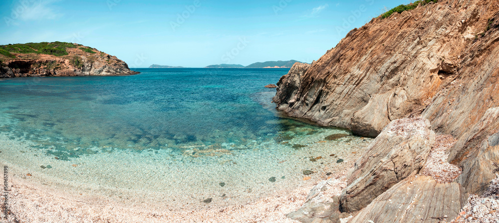 Sardegna, spiaggia solitaria e selvaggia dalle parti di Teulada, Italia, Europa 