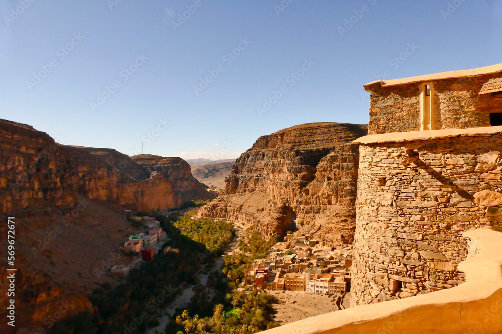 Marocco, sito storico civiltà berbera. Granaio fortezza e Kasbah di Amtoudi. Regione Souss Massa