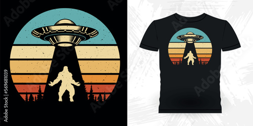 Funny Retro Vintage UFO Alien T-shirt Design