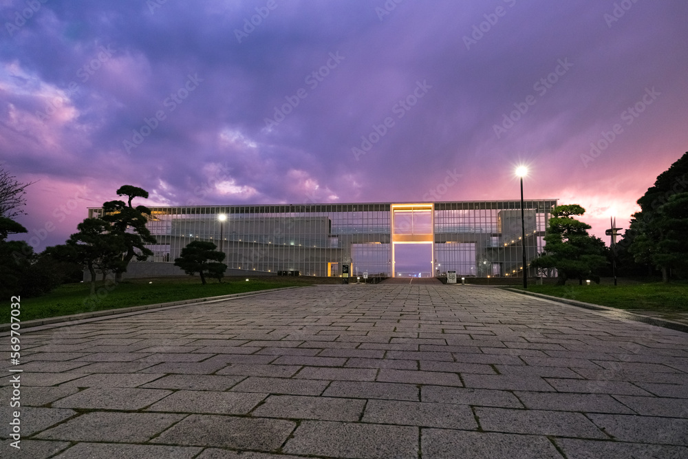 東京都江戸川区 夕暮れの葛西臨海公園 クリスタルビュー