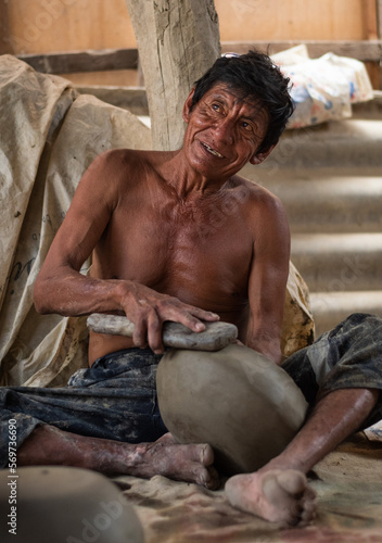 Artisan from Piura, Perú