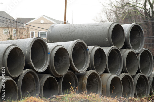 storage of large diameter concrete pipes