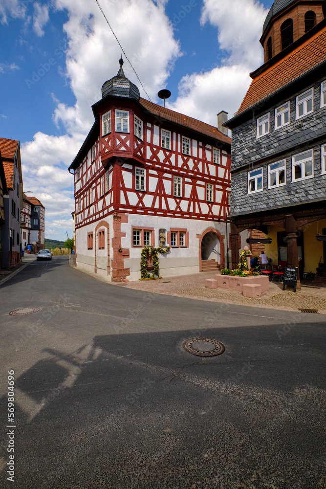 Obraz premium Historisches Rathaus in Rieneck im Sinntal, Landkreis Main-Spessart, Unterfranken, Franken, Bayern, Deutschland