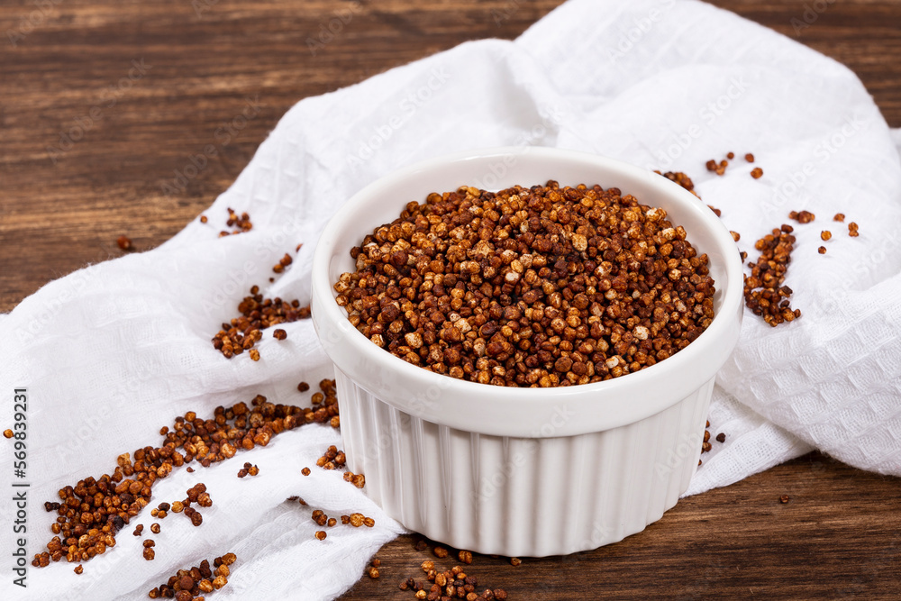 Cereal Healthy Food - Tasty Quinoa Pops Chocolate Flavor Cereal Healthy Food - Tasty Quinoa Pops Chocolate Flavor