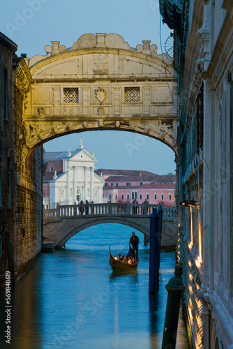 Venezia. Rio di Palazzo con Ponte dei Sospiri al crepuscolo verso San Giorgio Maggiore photo