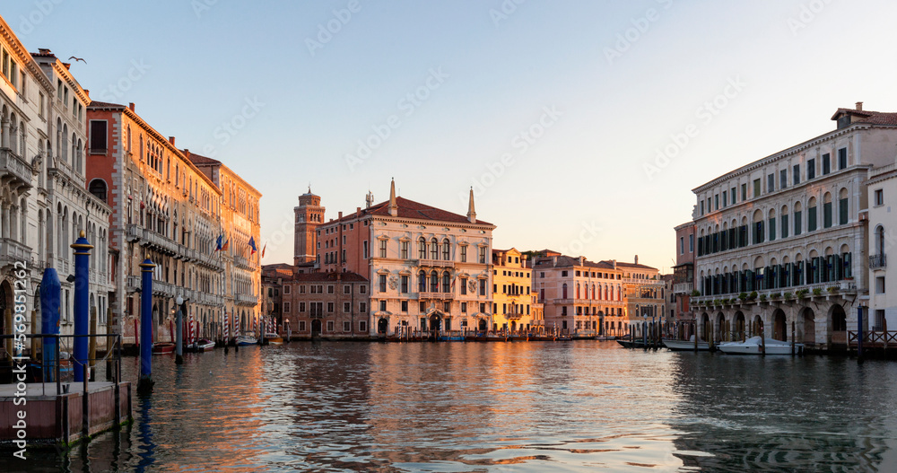 Venezia. Canal Grande verso Palazzo Balbi in curva di Canale