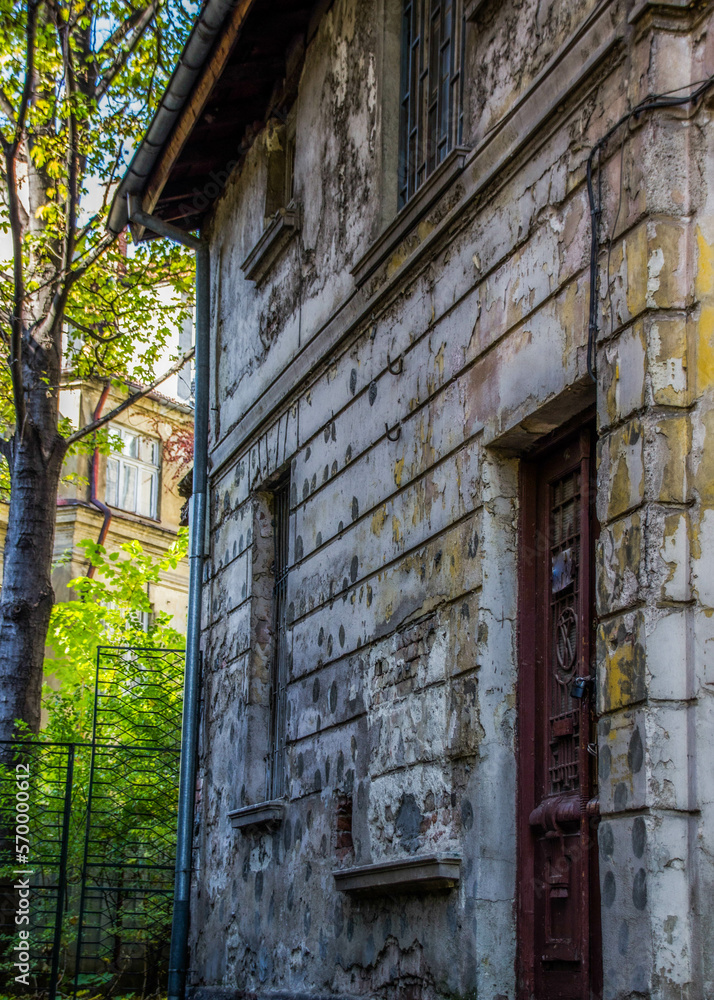 Fototapeta premium old abandoned building